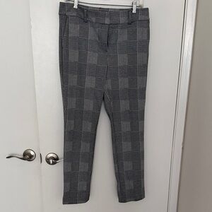 Ann Taylor Black and White Houndstooth Pants